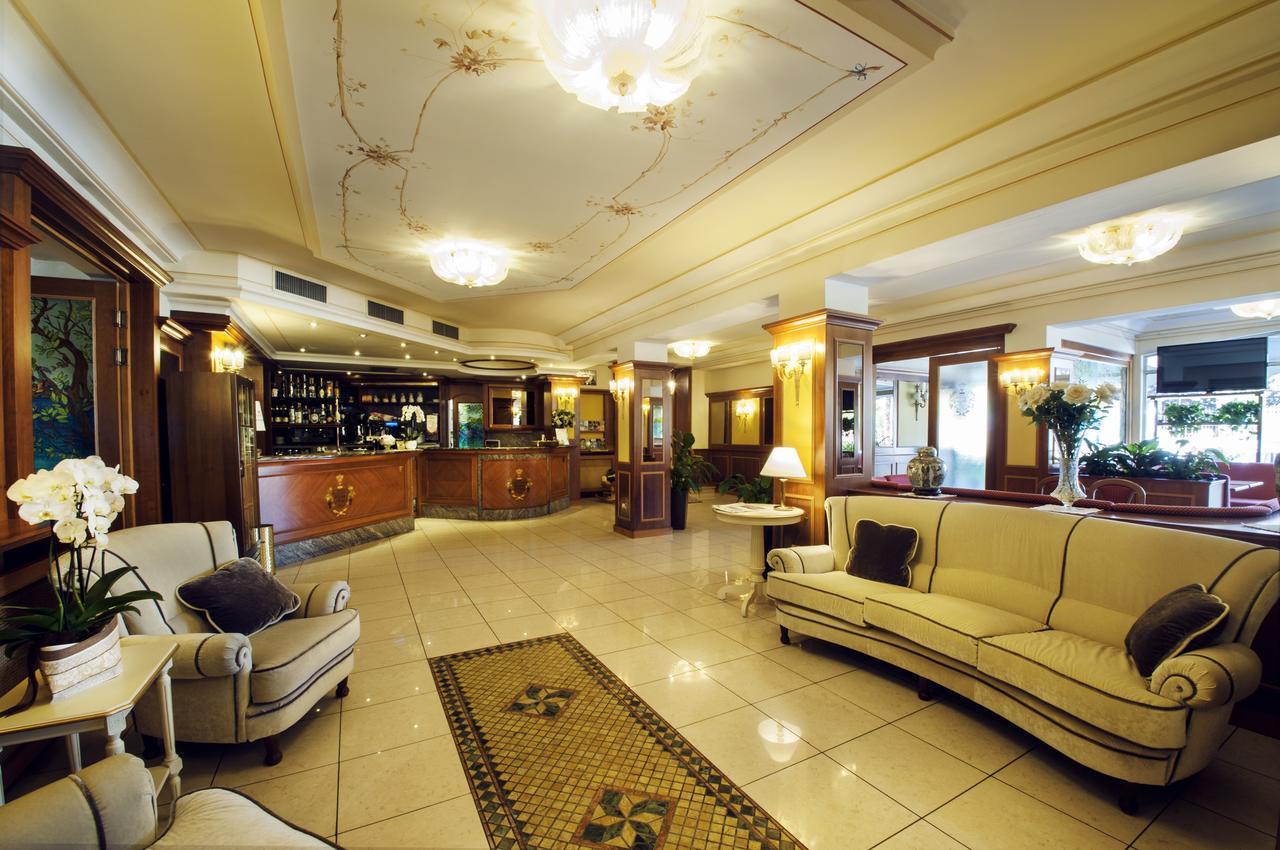 Hotel Conca D'Oro 萨罗 外观 照片